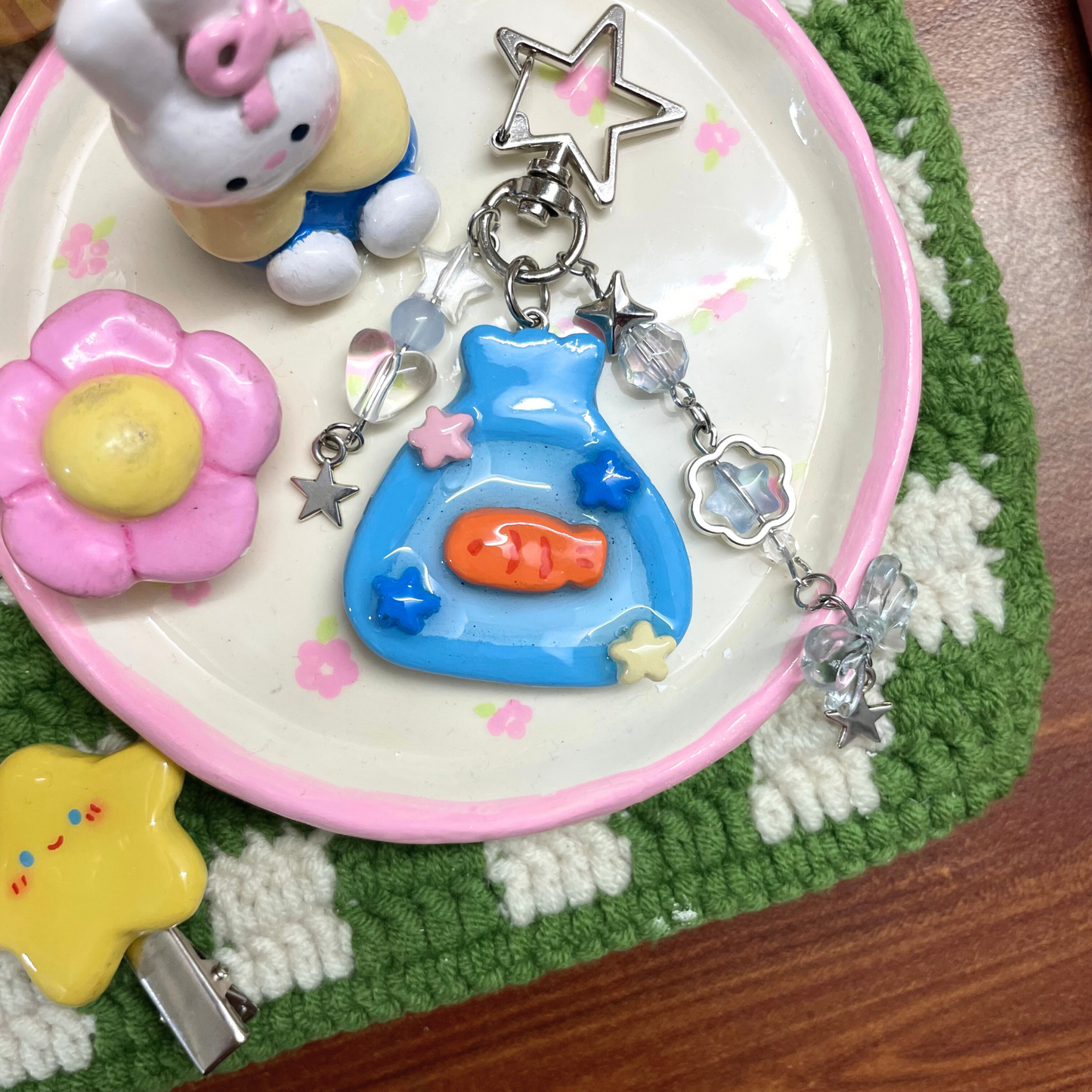 Fish Pouch Clay keychain