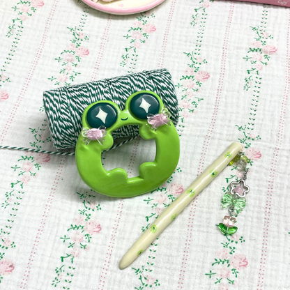 Froggie Clay Hair Brooch