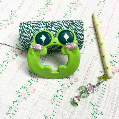 Froggie Clay Hair Brooch