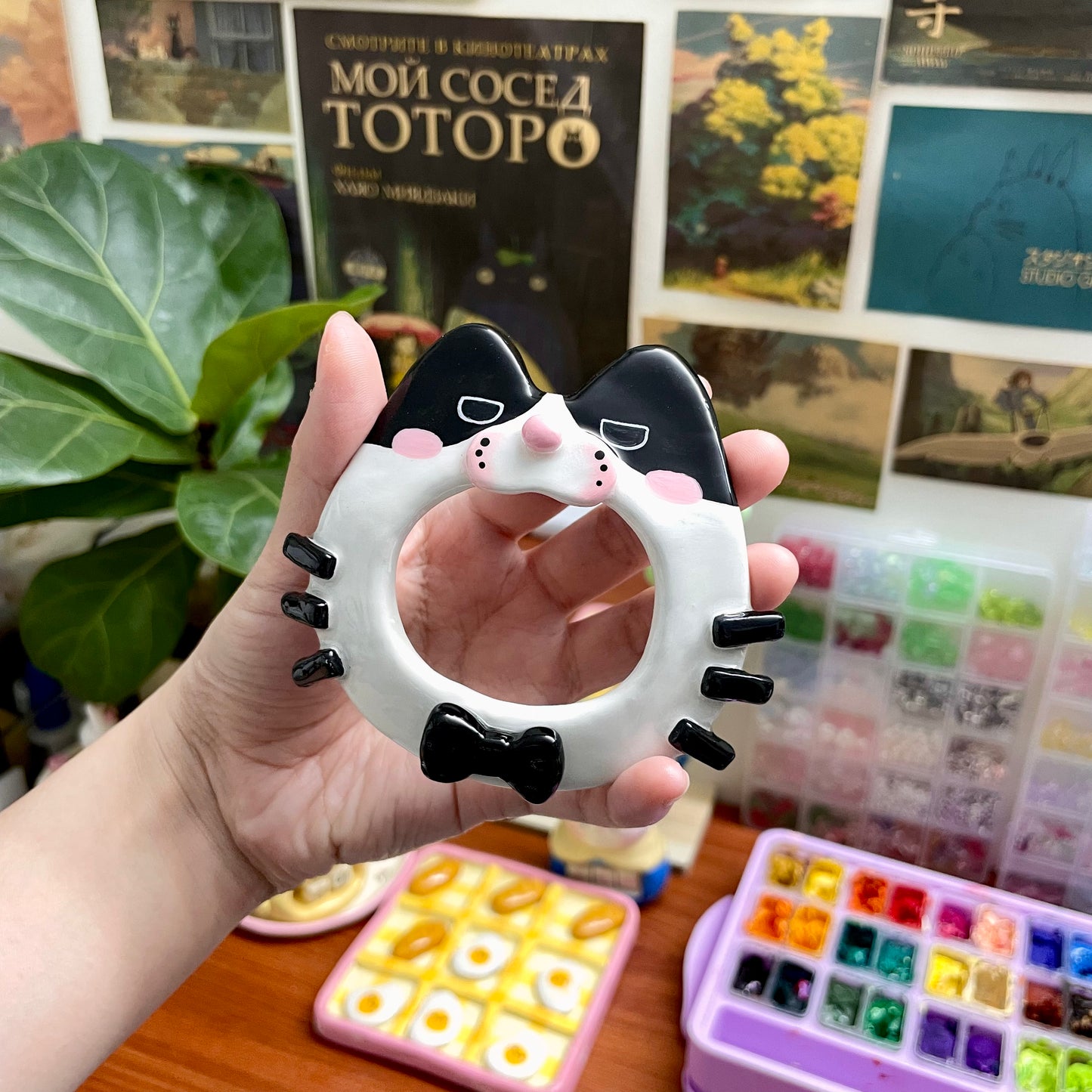 Tuxedo Kitten Clay Hair Brooch