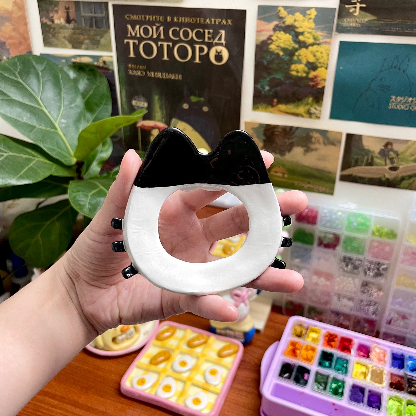 Tuxedo Kitten Clay Hair Brooch